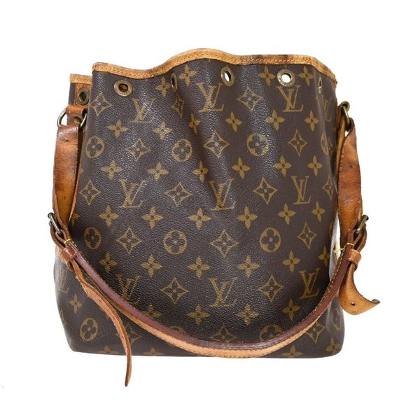 LOUIS VUITTON Petit Noe Drawstring Shoulder Bag Monogram Leather M42226 - Picture 1 of 16